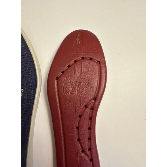 Crocs 'NWOT' Walu Canvas Loafer Women's Size 9.0 - Picture 10 of 12